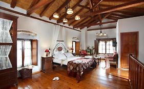 Pietra Suite
